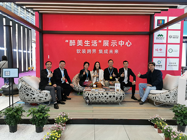 康福特-展会团队合影